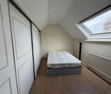 3 bedroom apartment to rent - Photo 4