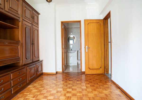 Apartamento T3 em Lisboa