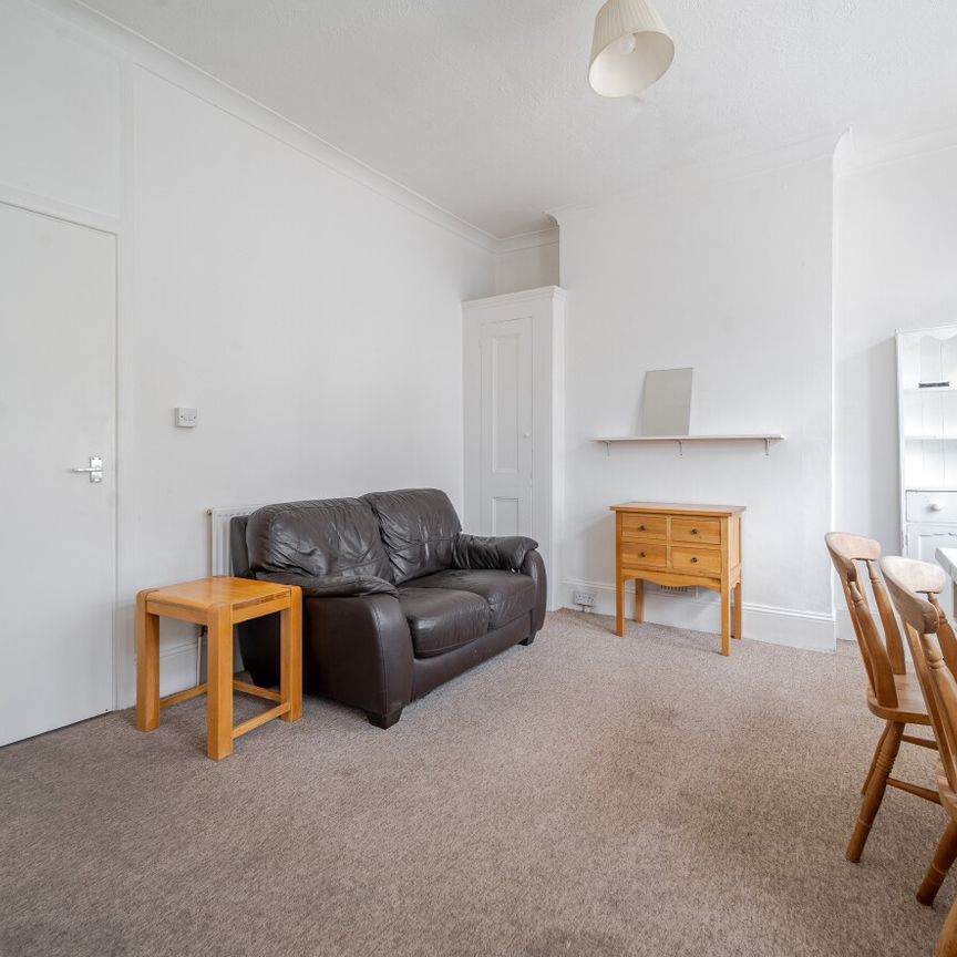 3 bedroom terraced maisonette to rent - Photo 1