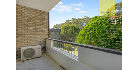 Stunning two bedroom with study nook - Photo 5