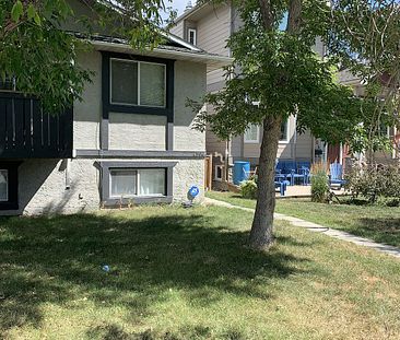 4506B - 4506 70 Street Northwest, Calgary - Photo 6