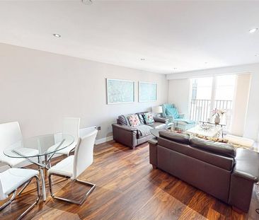 3 bedroom apartment to rent - Photo 4