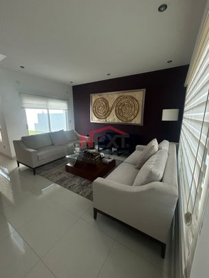 📍 Casa en Renta al Norte en Esquina frente a Área Verde – Misiones 6, Saltillo - Foto 1