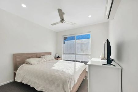 Plantation Palms 4 bedroom must see!! - Photo 4