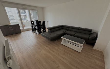 Location Appartement 64.00 m - Photo 3