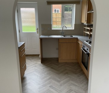 Thee Bedrooms & Three Bathroom House with Two Parking Spaces for Re... - Photo 3