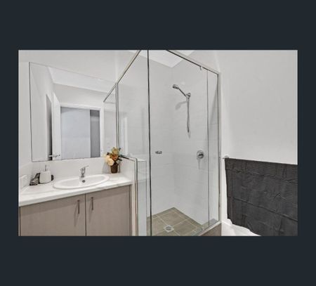 8A Andromeda Road, Australind, WA 6233 - Photo 4