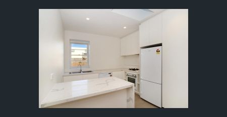 LEASE A LIFESTYLE IN THIS SPECTACULAR LOCATION! - Photo 3