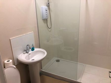 2 Bed Flat, Trafalgar Street, EH6 - Photo 3