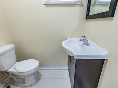 For Lease - 30 Castlehill Road Unit# 1, Brampton, Ontario - Photo 4