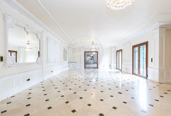 Apartamento T5 em Lisboa