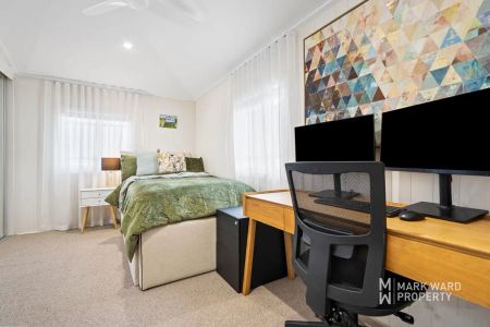 “RENOVATED 3-BED CHARACTER QUEENSLANDER WITH SPACIOUS BACKYARD AND SECURE SHED” - Photo 3