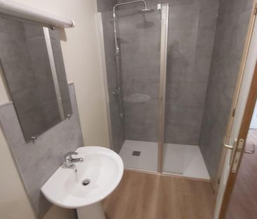 APPARTEMENT A LOUER LIBRE AU 1ER MAI 2019 SOLRE LE CHATEAU PLACE VE... - Photo 3