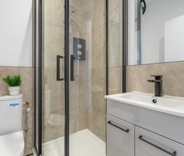 1 bedroom in a house share to rent - Photo 5