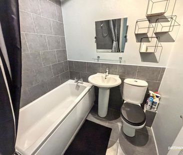2 bedroom apartment to rent - Photo 6