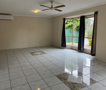 Great Home in Quiet Cul-De-Sac - Photo 3