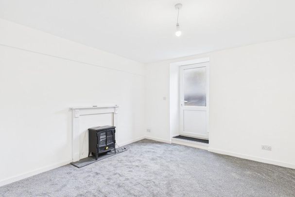 2 bedroom maisonette to rent - Photo 1