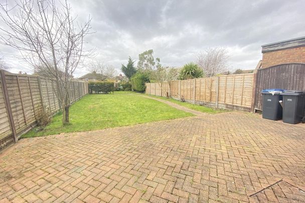 Commonfields - Photo 1