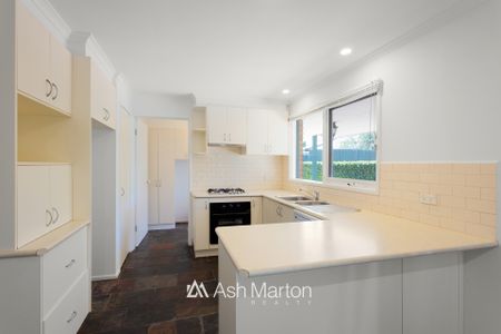 7 Chamouni Court, Frankston, VIC 3199 - Photo 2