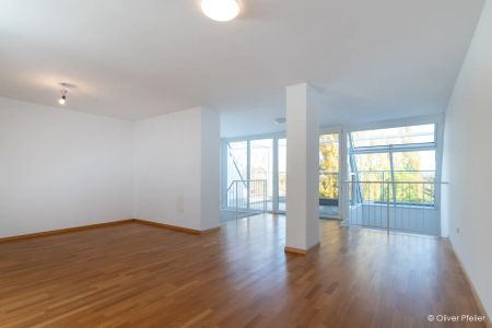 PROVISIONSFREI: MODERNE, HELLE 3-ZIMMER DG-MAISONETTE MIT TERRASSE - IDEAL FÜR PENDLER! - Foto 4