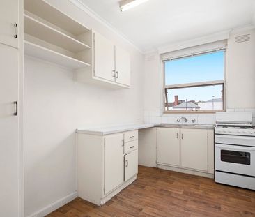 Charming Canning - Photo 4