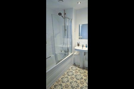 2 Bed Flat, Ethalion Lodge, SE18 - Photo 4