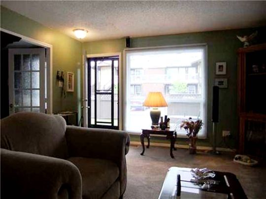 11130 18 Avenue Northwest - Photo 1