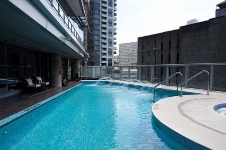 Condo in Downtown Vancouver, BC - Photo 5