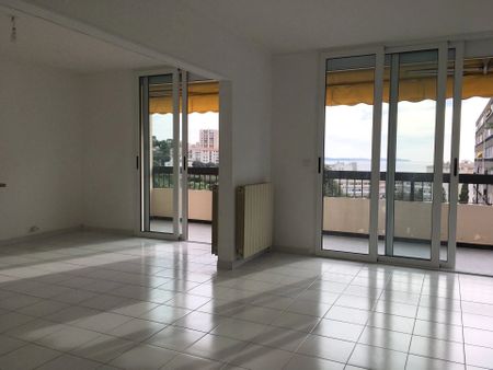 Location Appartement 4 pièces 85 m2 à Ajaccio - Photo 2