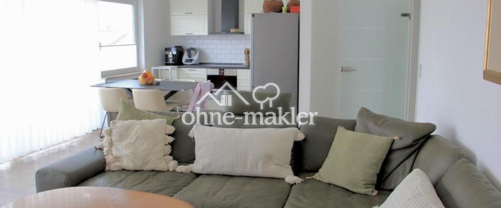 Moderne 3,5-Zimmer-Dachgeschosswohnung mit großer Wohnküche und Balkon in zentraler Lage von Neuss - Photo 1