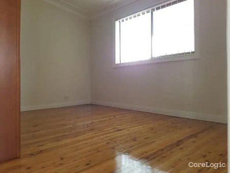 14 Dan Street, Campbelltown NSW 2560 - Photo 3