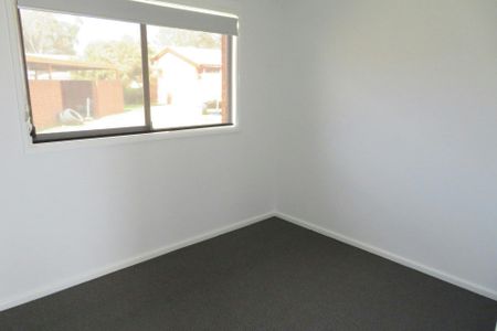 RENOVATED 2 BEDOOM APARTMENT! - Photo 3