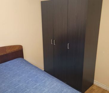 For Lease - 889 Blairholm Avenue Unit# main, Mississauga, Ontario - Photo 3