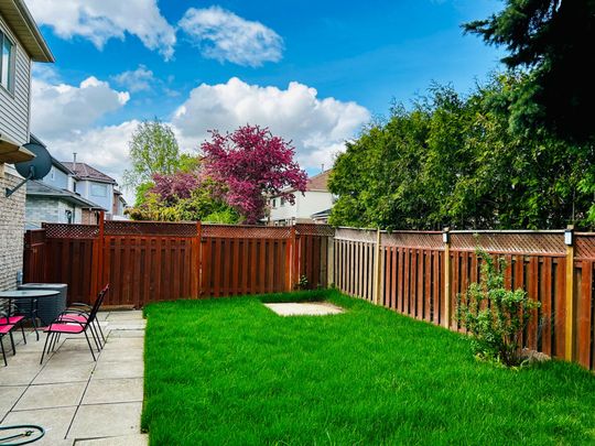 For Lease - 3035 Dalehurst Drive Unit# Upper, Mississauga, Ontario - Photo 1