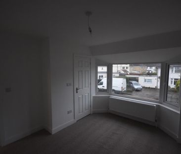 5 bedroom semi-detached house to rent - Photo 2