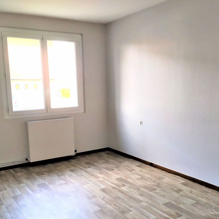 Appartement à louer 4 pièces • 98 m2 Saint-Juéry - Photo 1