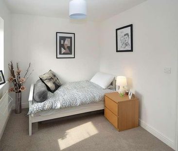 Poperinghe Way, Aborfield, RG2 - Photo 3