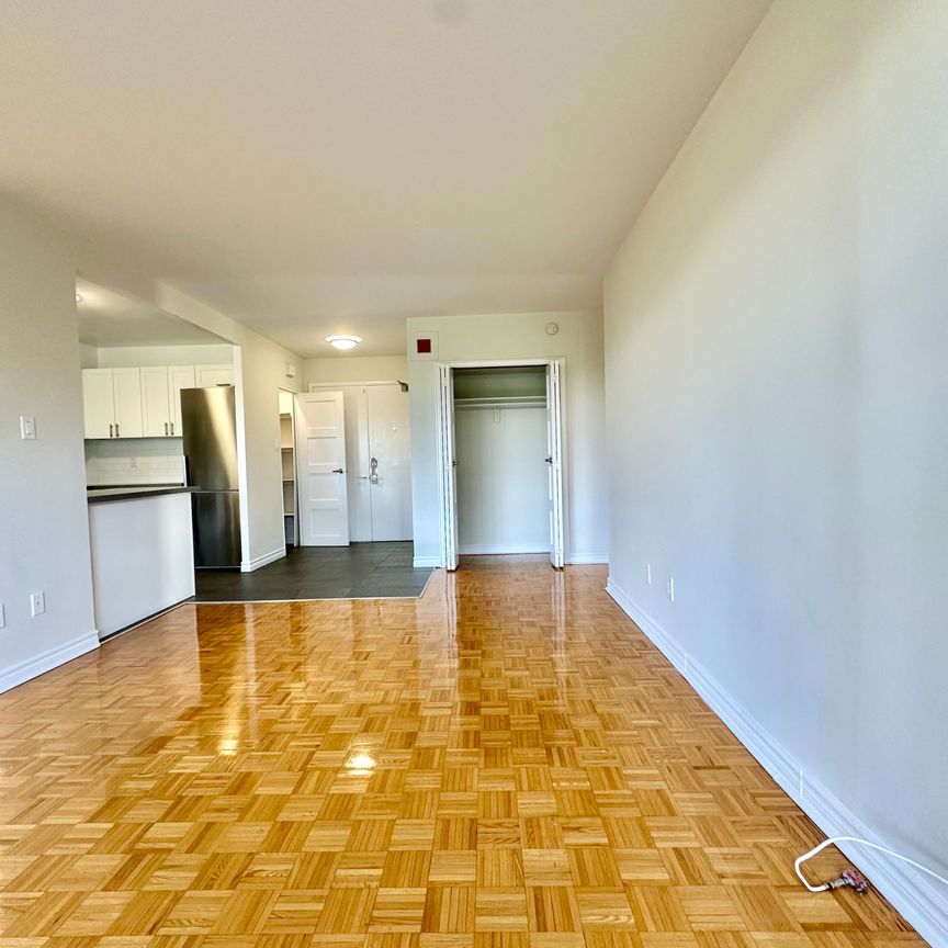 For Lease - 10 Shallmar Boulevard Unit# 414, Toronto, Ontario - Photo 1