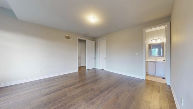 For Lease - 138 Crane Street, Aurora, Ontario - Photo 1