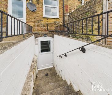 1 bed apartment to rent in Marsham Street, Maidstone, ME14 - Photo 2