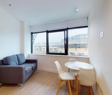 Studio to rent - Photo 3