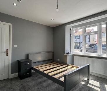 1 bedroom in a house share to rent - Photo 1