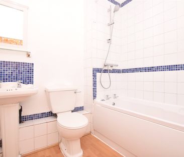 12, Sandhill Court, Leeds, West Yorkshire, LS17 6AH - Photo 6