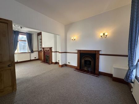 2 bedroom end of terrace house to rent - Photo 4
