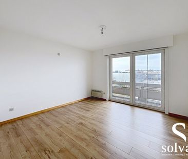 Gerenoveerd dakappartement met 2 terrassen, garage en 2 slaapkamers... - Foto 3
