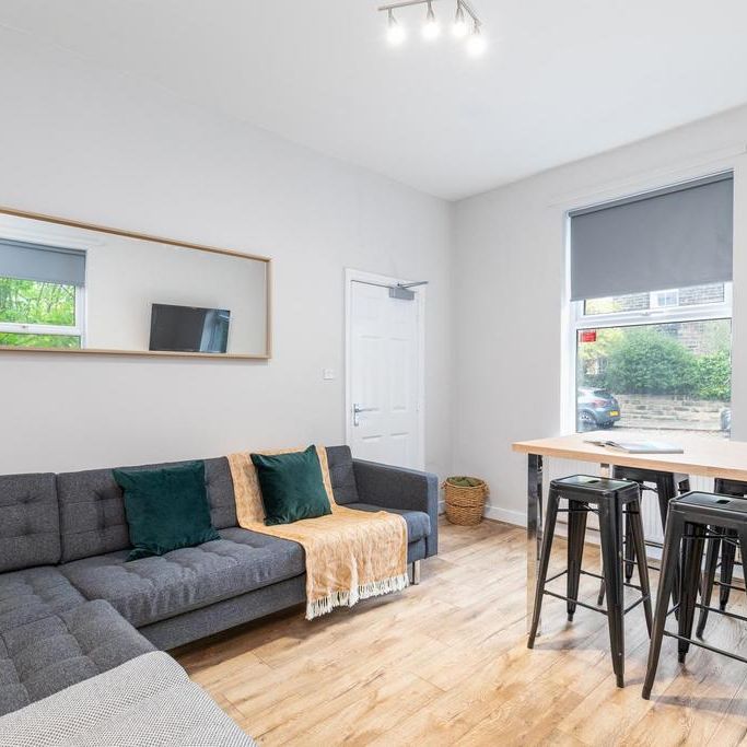 1 bedroom in a house share to rent - Photo 1