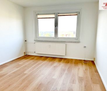 Frisch renovierte, helle 3-Raum-Wohnung mit Einbauküche in Geyer!! - Photo 6