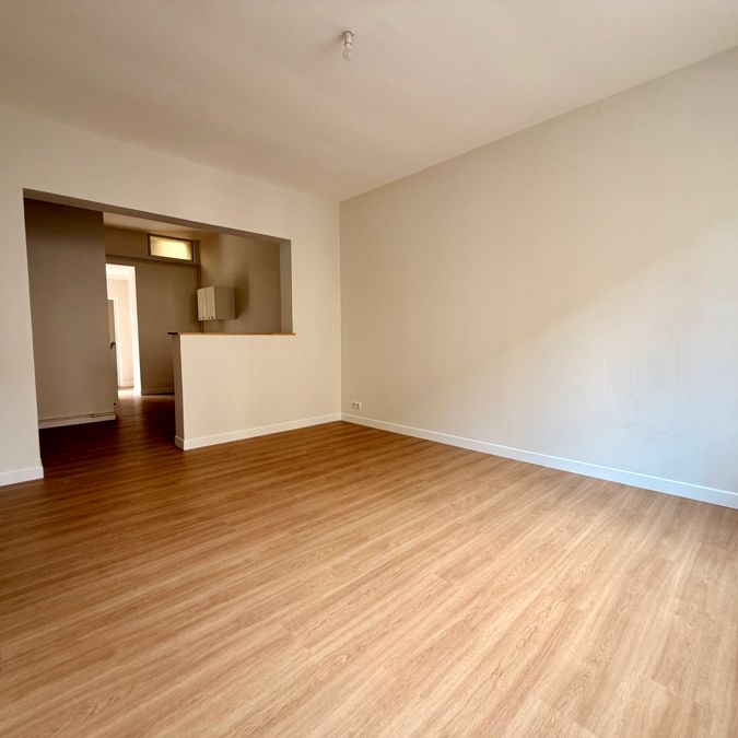 Location Appartement 2 pièces 47m² - Photo 1