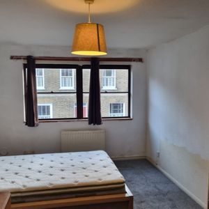 Eversleigh Road E6 1HQ - Photo 3