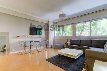 Flat for rent in Calle López de Hoyos - Photo 5